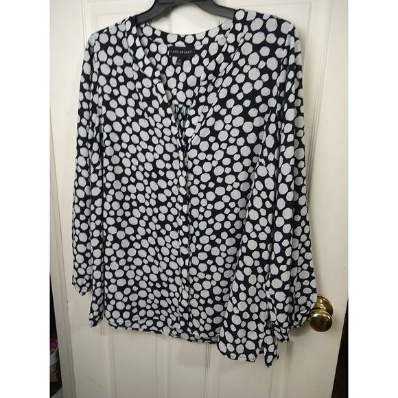 Lane Bryant Woman 18 Blouse Black White Blue V Neck Button Front Office Wear - Picture 2 of 11